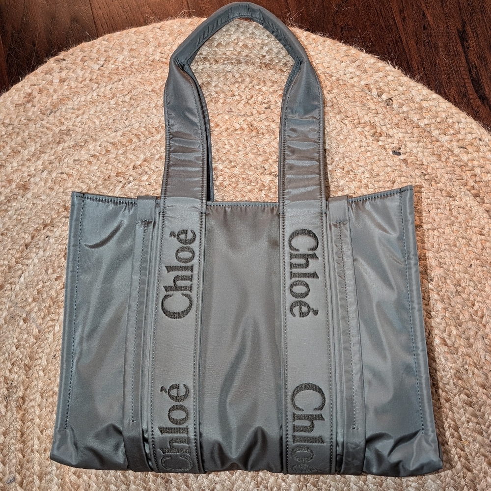 Woody woody nylon medium tote